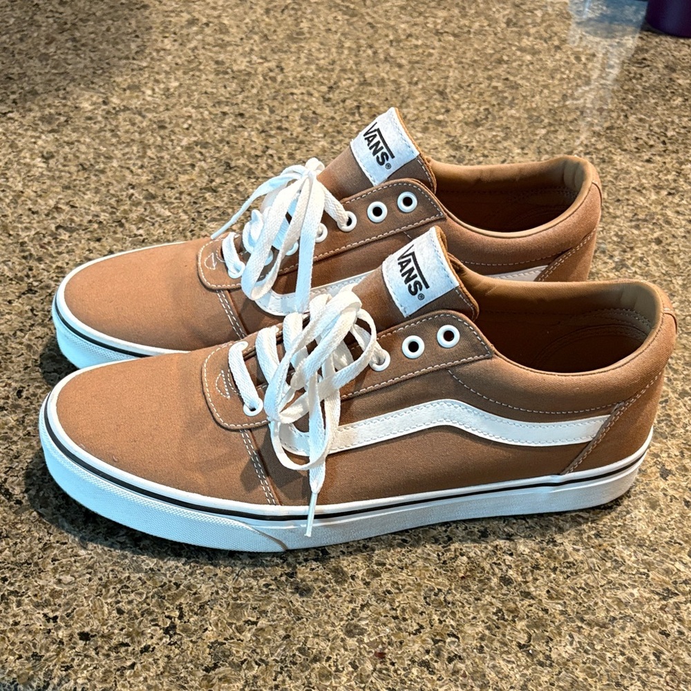Vans Men's Brown and White Sneakers